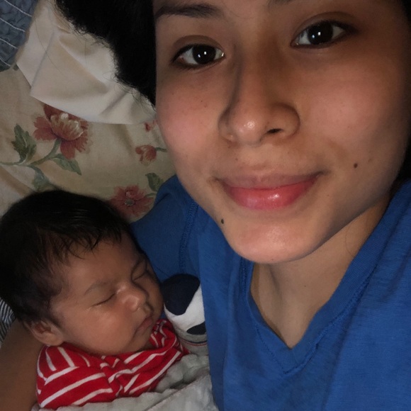 Meet your Posher, Ashly - Picture 2 of 5